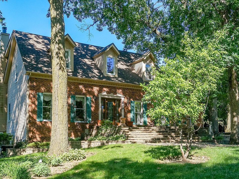 1st image of 809 W Tam O Shanter Cir