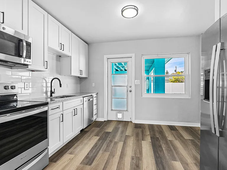 170 Boynton Blvd #2 — Photo 5
