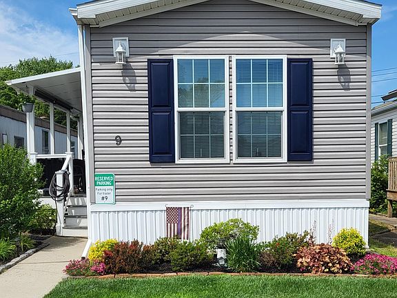 5th image of 9 Shorehaven Road