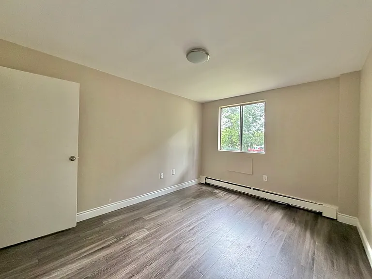 750 Kipps Ln #2 — Photo 17