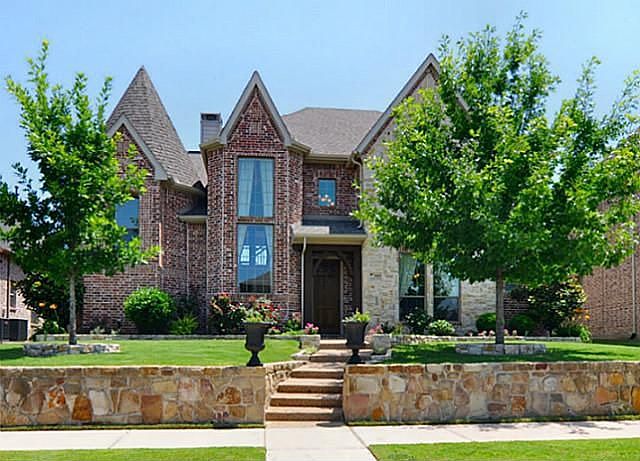 1st image of 2809 Enclave Dr