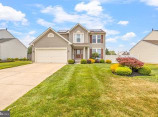 18 Elsworth Dr, Sicklerville, NJ 08081