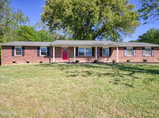 441 E Kings Gate Rd, Knoxville, TN 37934