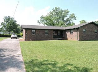 607 Adams St, Manchester, TN 37355