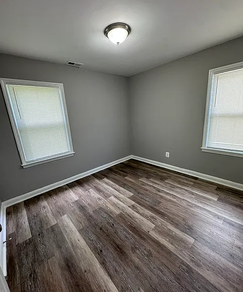 33 Mitchell Ave — Photo 8