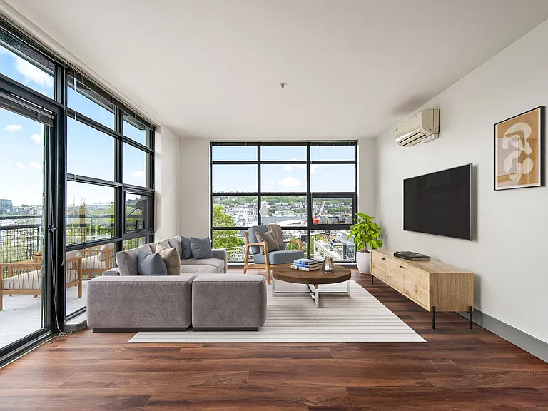 Equinox Apartments — Photo 10