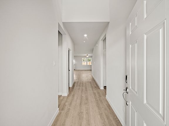 3rd image of 3605 Crawford St
