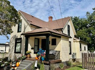 408 Winnebago St, Decorah, IA 52101