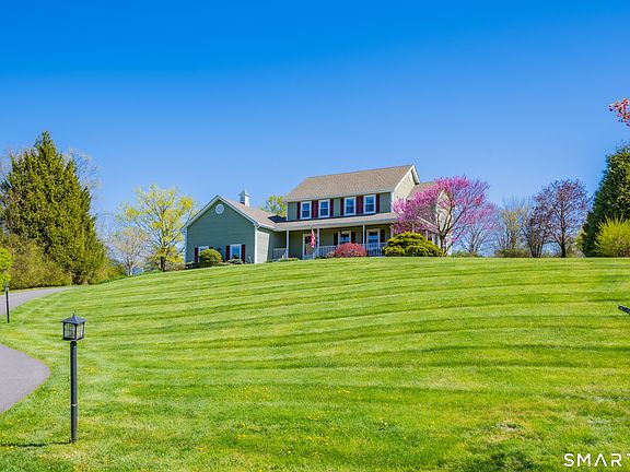 2nd image of 431 Winding Brook Farm Road