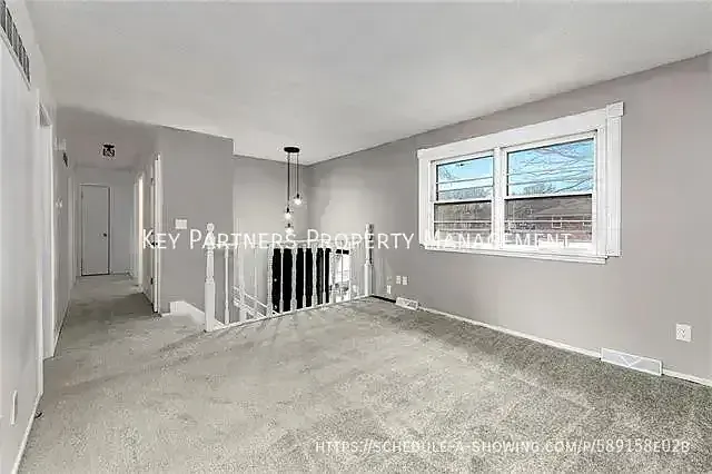 15312 E 48th St — Photo 3