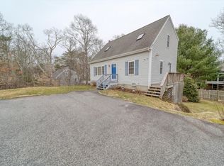 331 Cotuit Rd, Mashpee, MA 02649