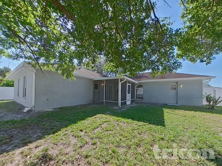 400 Cocoa Ct — Photo 20