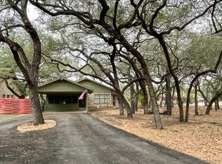 44 Airport Rd, Brackettville, TX 78832