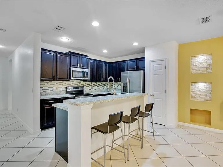 2905 Sunstone Dr — Photo 9