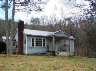 1087 E Hickory Knoll Rd, Franklin, NC 28734