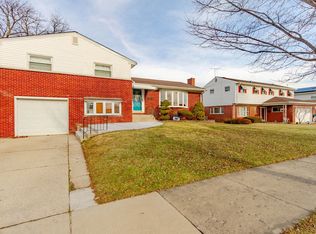 911 Division St, Melrose Park, IL 60160