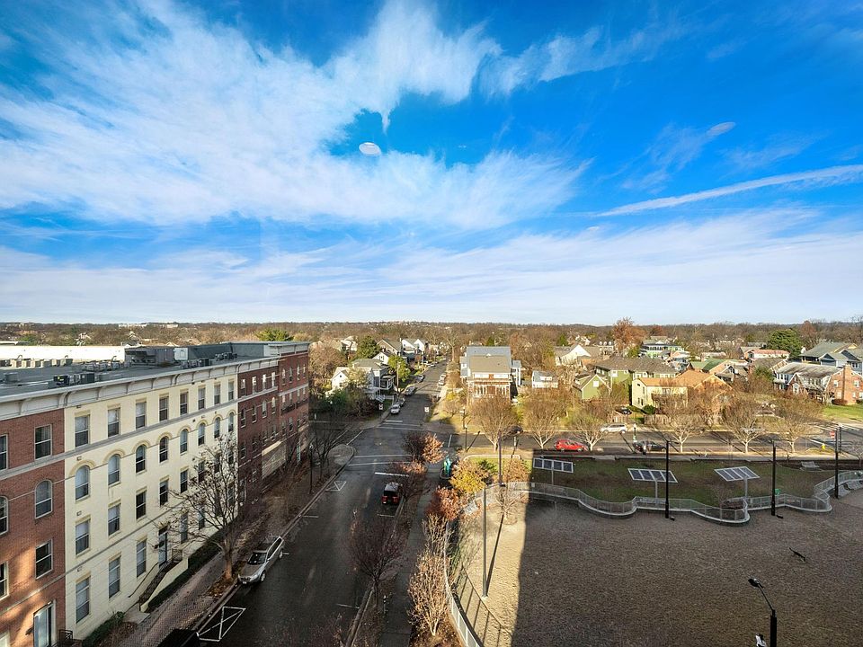 1st image of 1200 N Hartford St APT 611