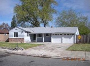 2801 Clover Ln, Sacramento, CA 95821