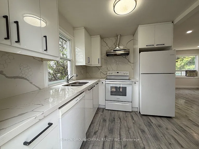 386 Irene Dr — Photo 21