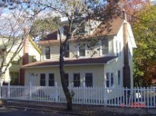 26 Pine Grove Ter #28, Newark, NJ 07106