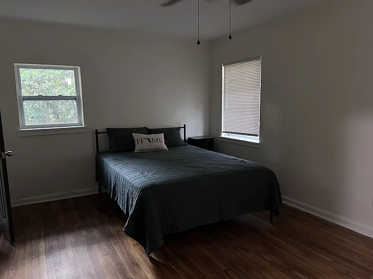 3035 W University Ave — Photo 11