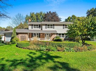 2636 Forestville Dr, Green Bay, WI 54304