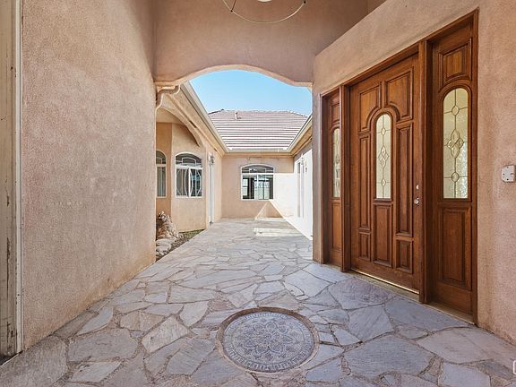 5th image of 3727 Park Mountain Dr