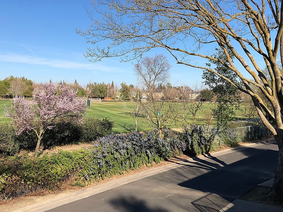 Parkview, Miles of Greenbelt