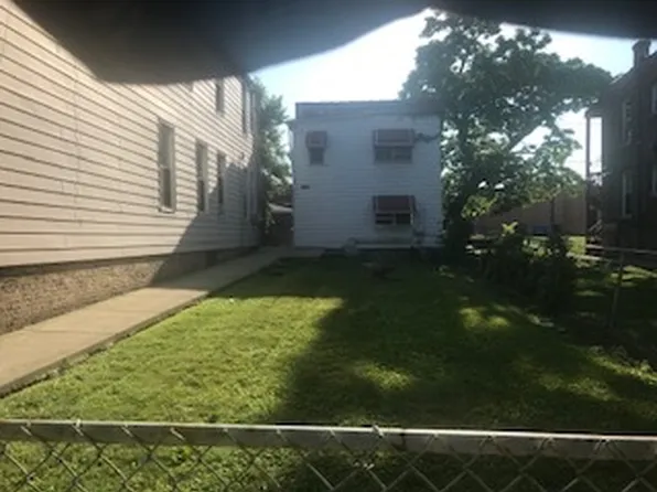 (undisclosed Address), Chicago, IL 60637