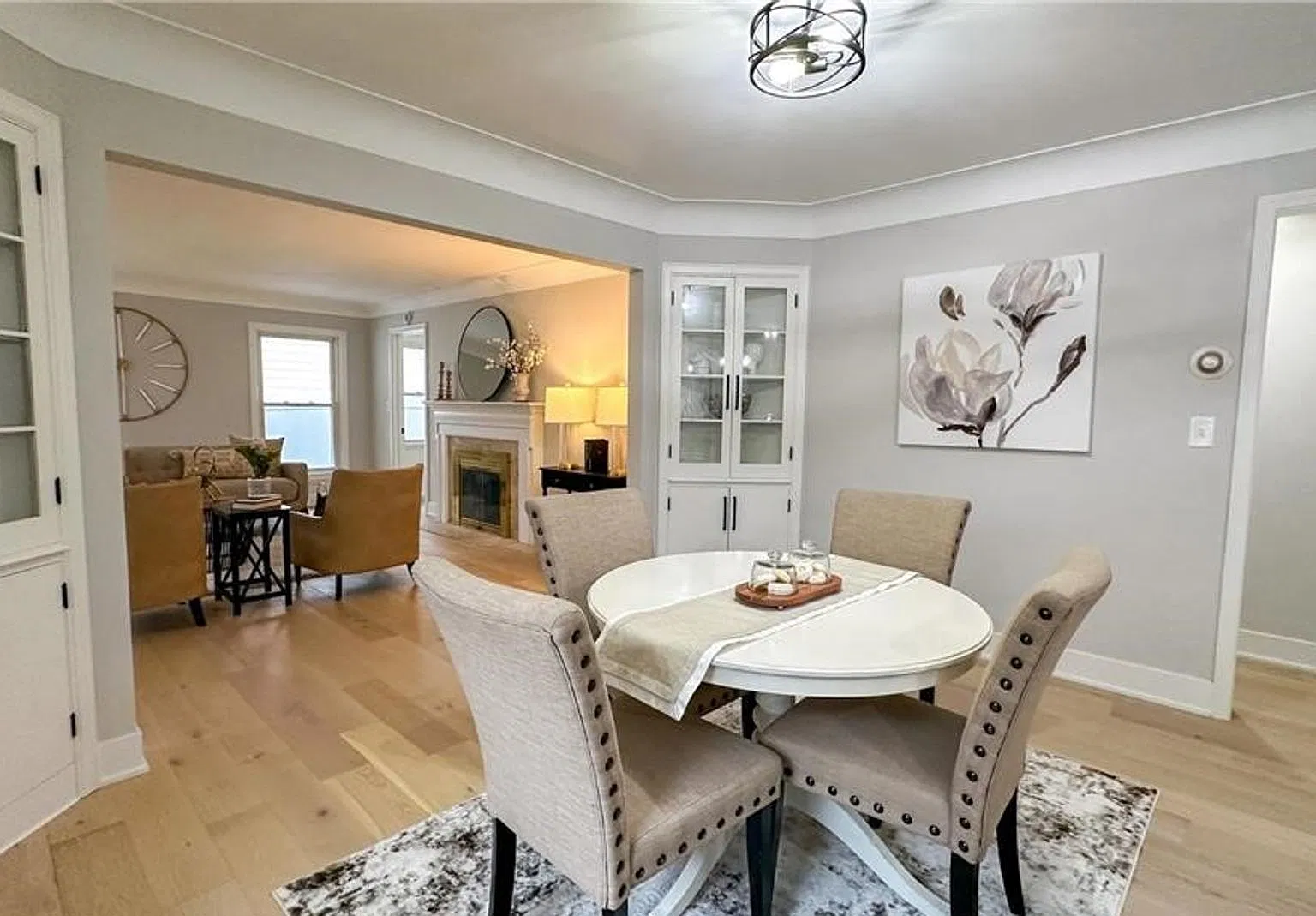 4 Bedroom 2 Bath Home in St. Louis Park! — Photo 3