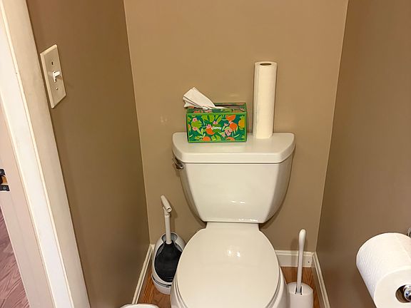 3rd image of 8 Robin Cir APT 1