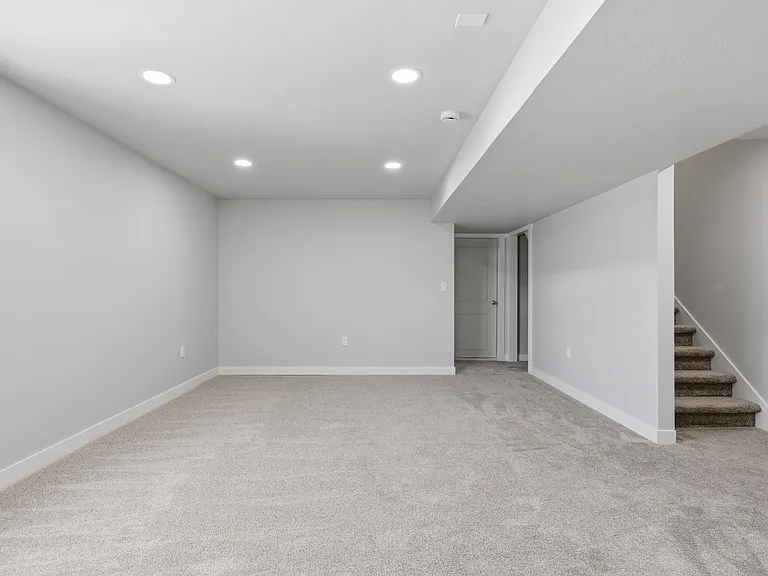 312 W Sapphire Dr — Photo 23