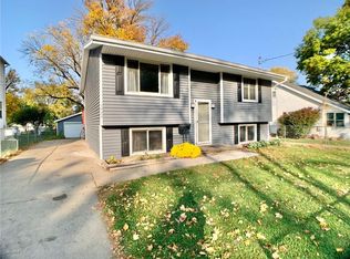 3924 9th St, Des Moines, IA 50313