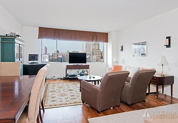 5th image of 45 W 67th St APT 14J