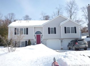 78 Lisbon St, Watertown, CT 06795