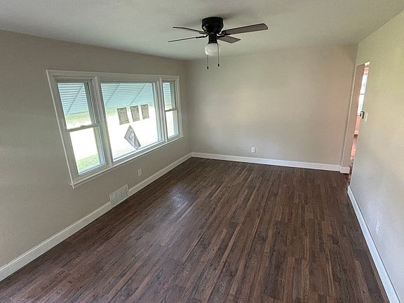 5th image of 9163 Loganberry Ln