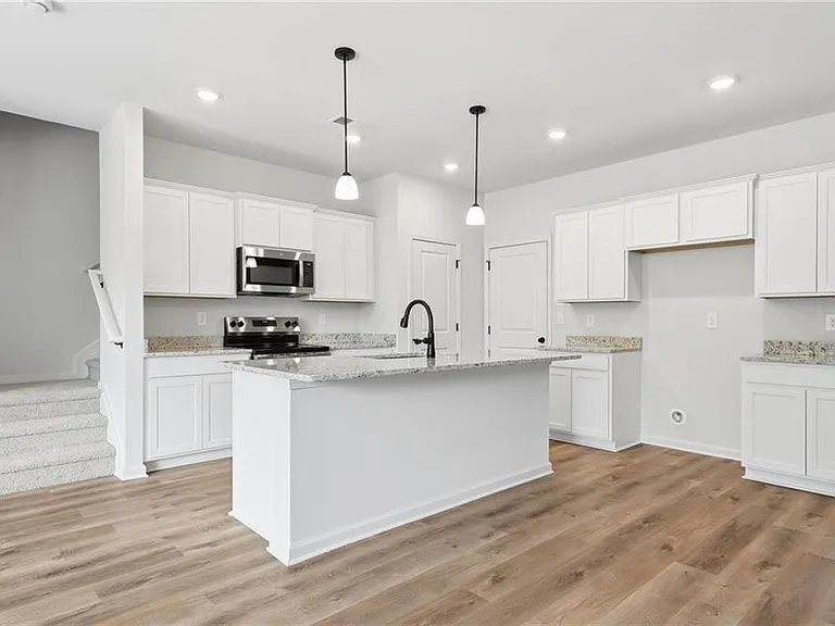 299 Summit View Ln #5 — Photo 5