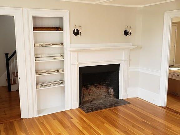 5th image of 120 Granite St