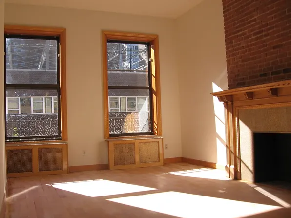 319 W 75th St APT 4B, New York, NY 10023