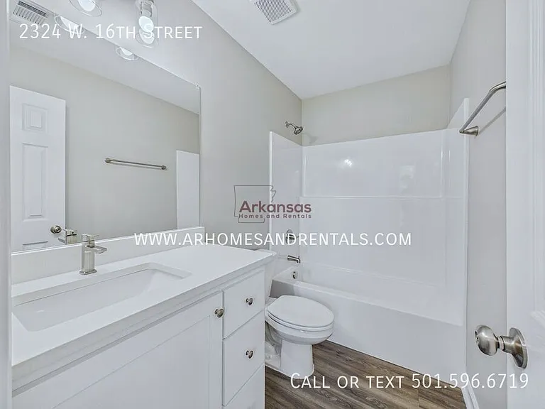 2324 W 16th St — Photo 7