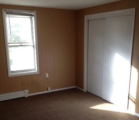 2nd image of 141 S 8th St Floor 1