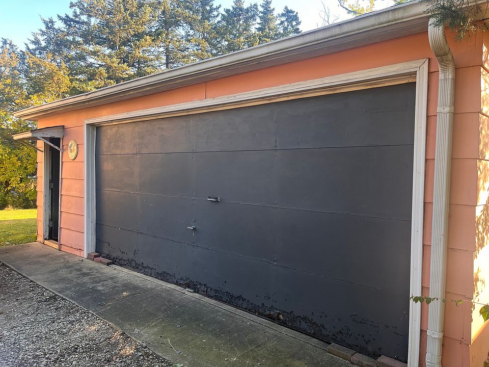 2nd image of 835 Hammerschmidt Ave