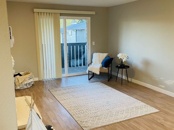 14121 SE 177th St #J105