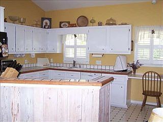 4th image of 1341 Fox Hollow Dr