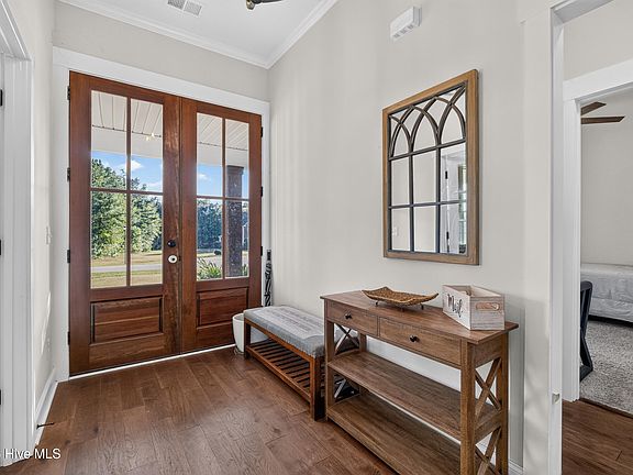 2nd image of 1410 Dunwoody Place