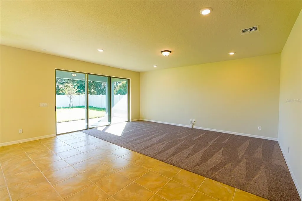 7 bed, 8.0 bath, 5246 sqft, $5,000 — Photo 3