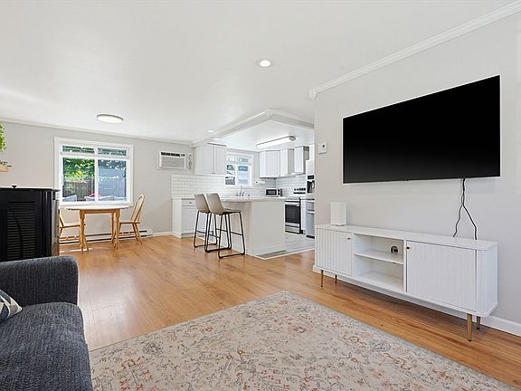 4th image of 4 Ewald Ave