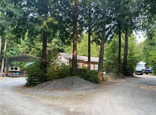 550 E Mountain View Rd, Camano Island, WA 98282