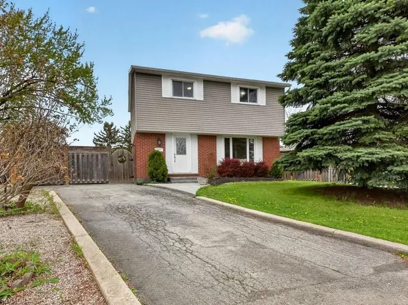 120 Chilton Dr, Hamilton, ON L8J 1M5