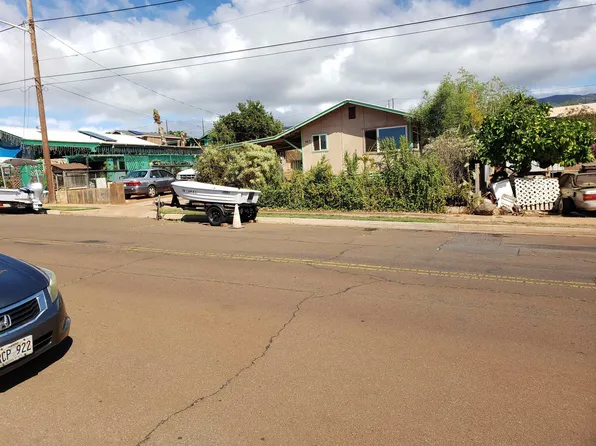 363 Kalohi St, Kaunakakai, HI 96748